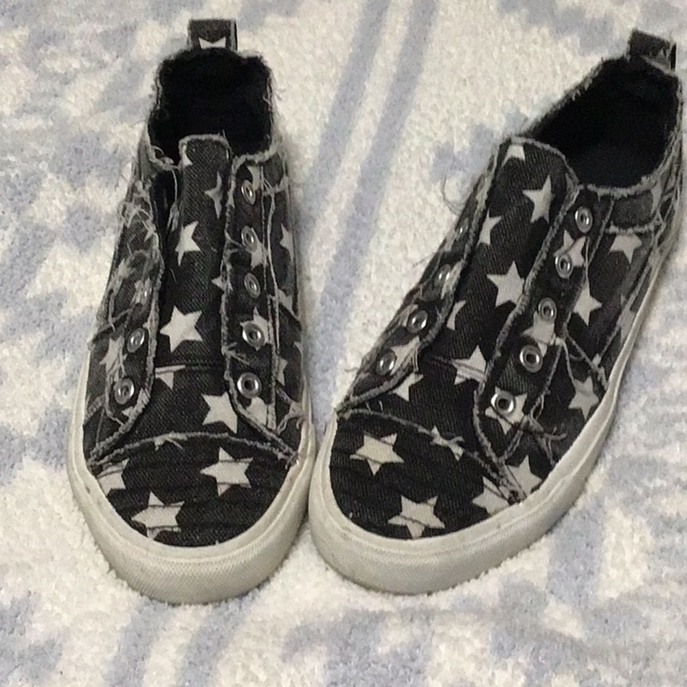 Corky casual shoes star pattern